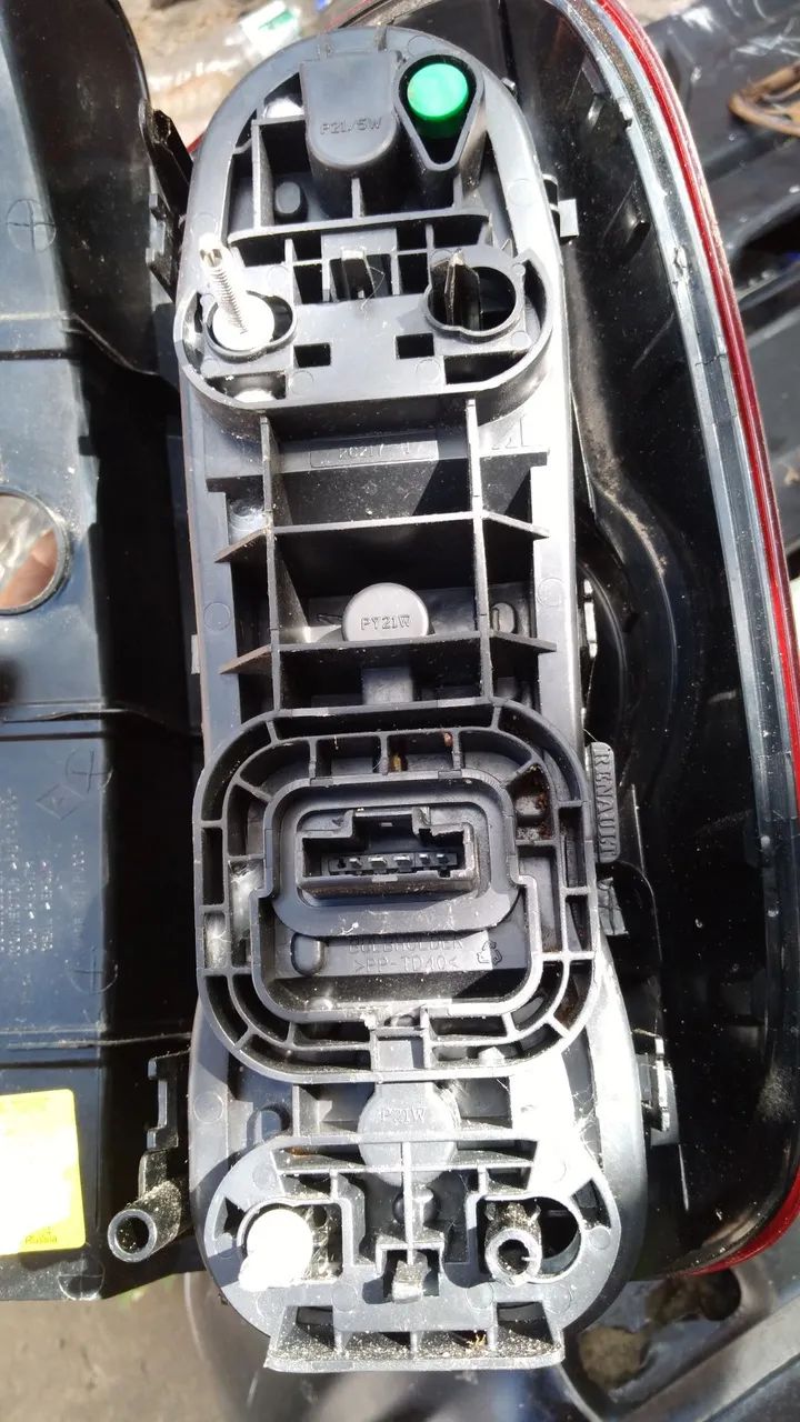 Lanterna Traseira Direita Renault  Duster  - Foto 5
