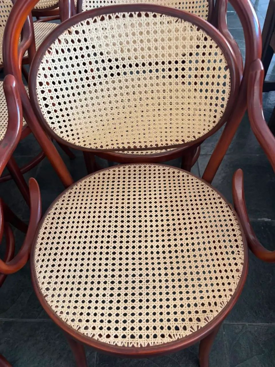 Conjunto de 8 cadeiras Panamá Thonart com palhinha natural legítimas com selo - Foto 4