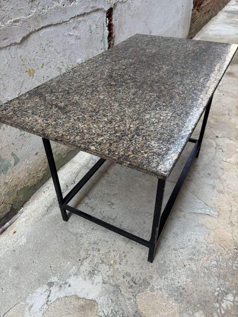 Mesa / Bancada de Granito com Base de Ferro (150 cm x 80 cm) - Foto 3