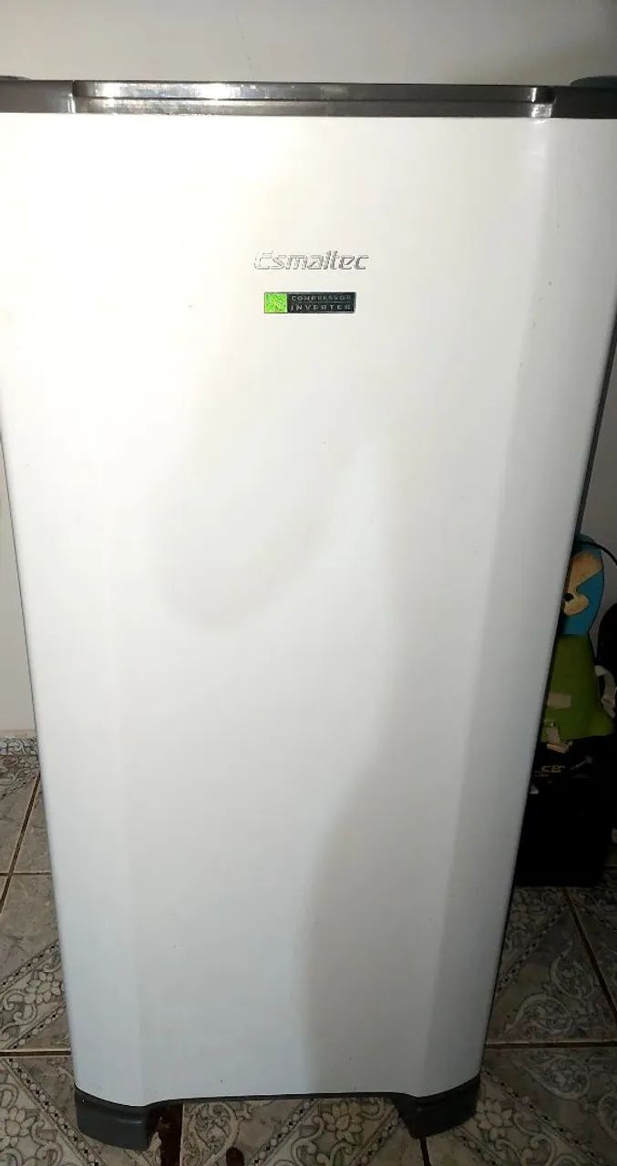 Geladeira Inverter Esmaltec 