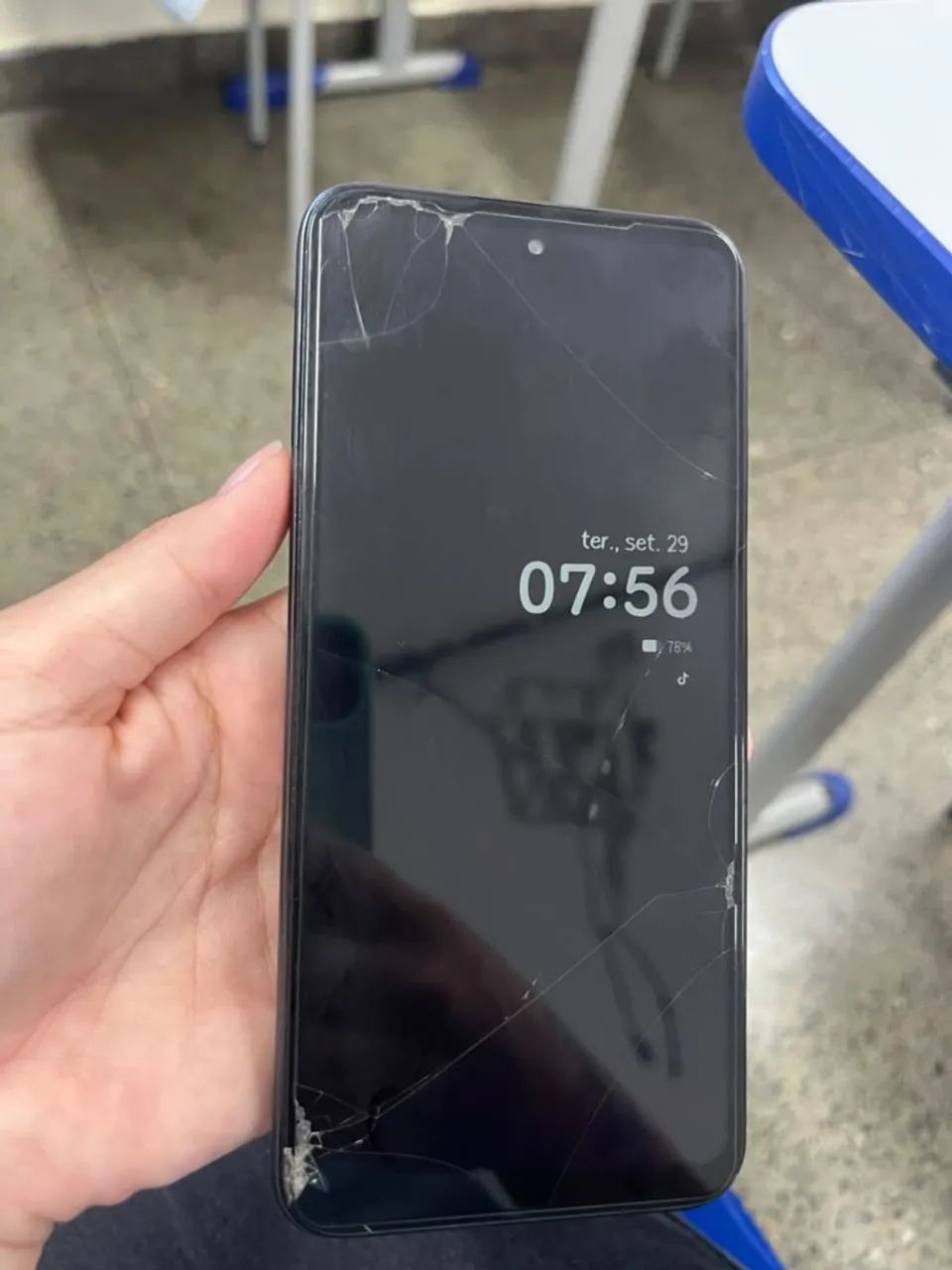 Celular infinix HOT 50 i  - Foto 5