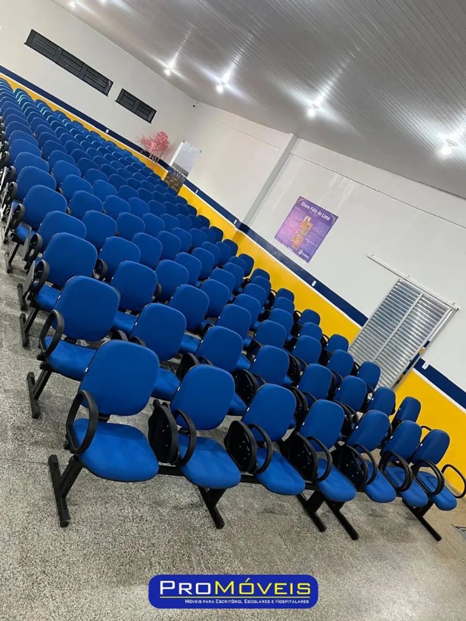 Longarina para auditorio