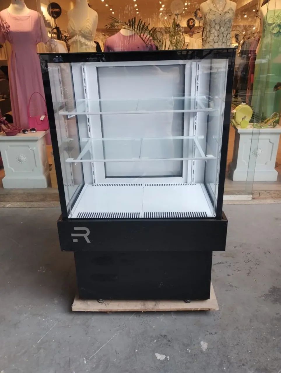 Vitrine Refrigerada - Vanguard Plus - Foto 3