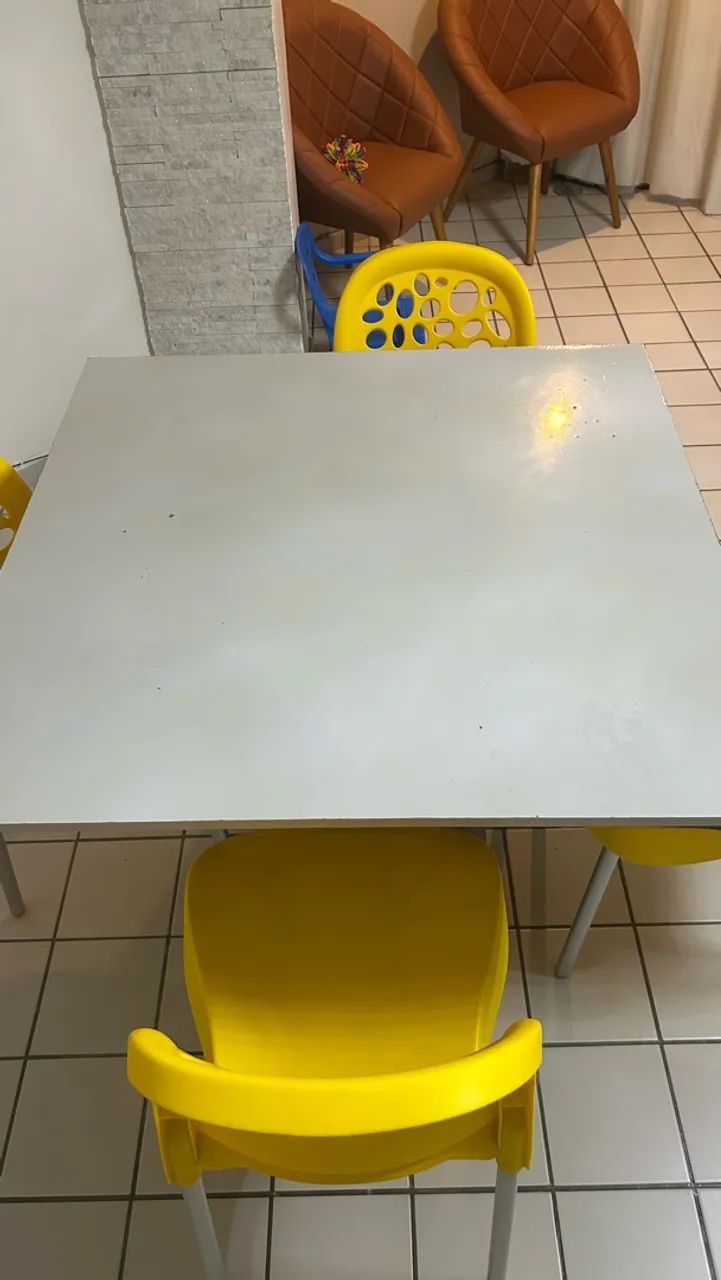 Mesa com 4 cadeiras  - Foto 4