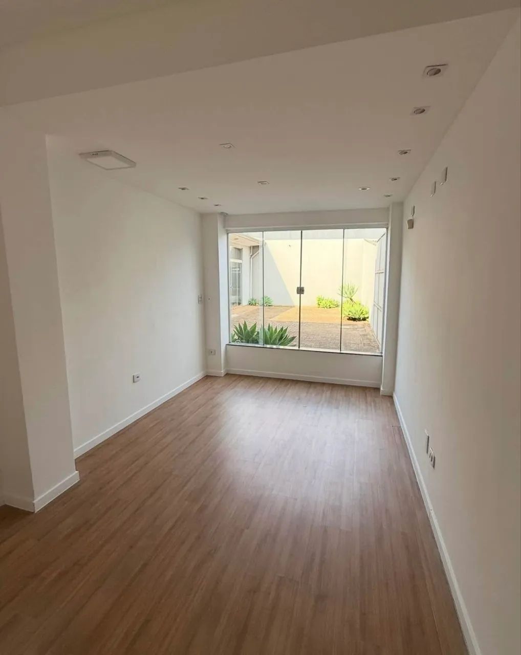 Sala comercial para locação 