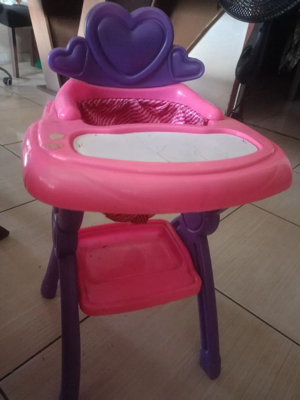 Cadeirinha de boneca