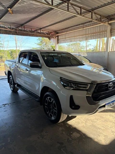 Toyota Hilux Hilux CD SRV 4x4 2.8 TDI Diesel Aut. 2025