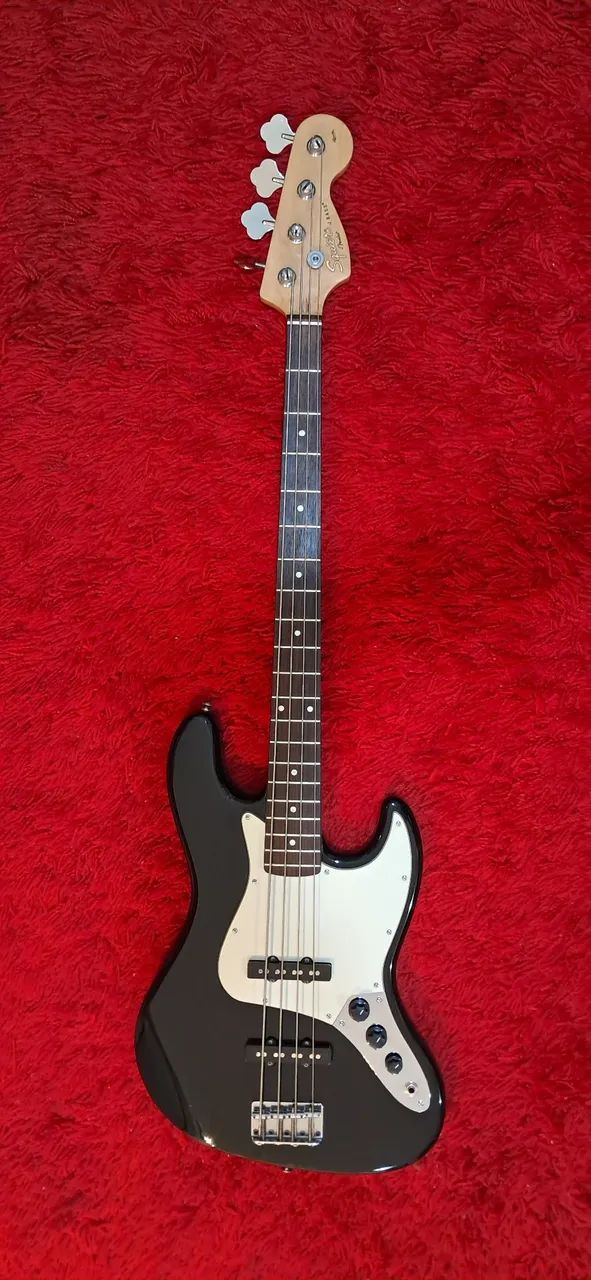 BAIXO FENDER -  JAZZ BASS - 4C - BLINDADO E REGULADO - Foto 2