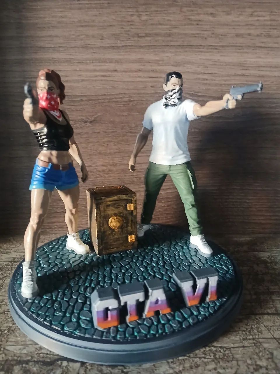 Escultura GTA 6 - Foto 2