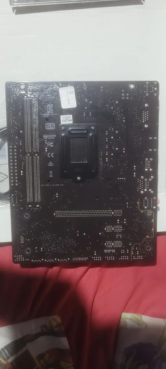 Placa Asus Prime H310M-E usada - Foto 2