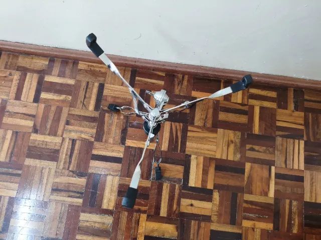 Estante de Caixa Cromada com Pés Duplos - Foto 5