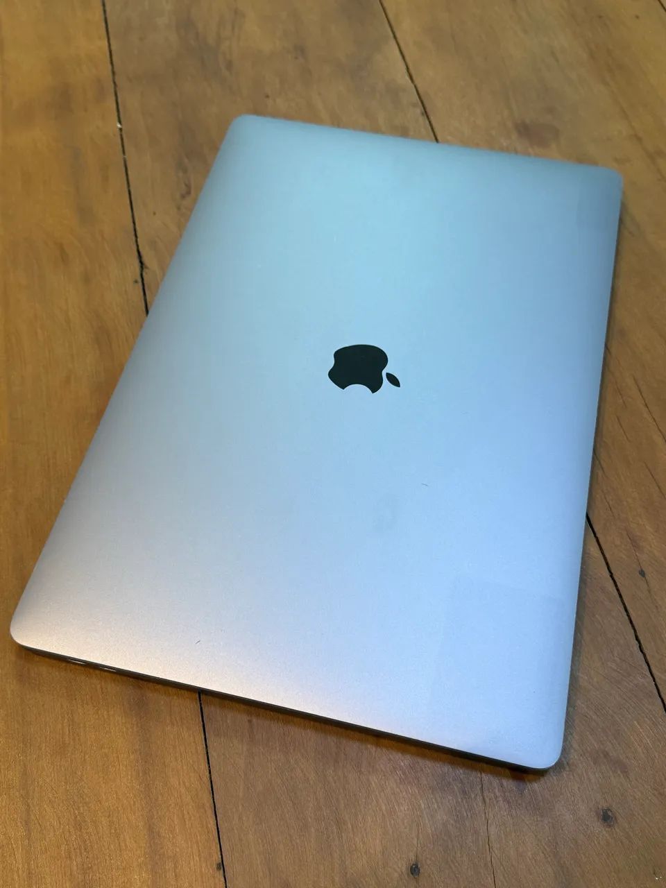 MacBook Pro 2019 i7 16