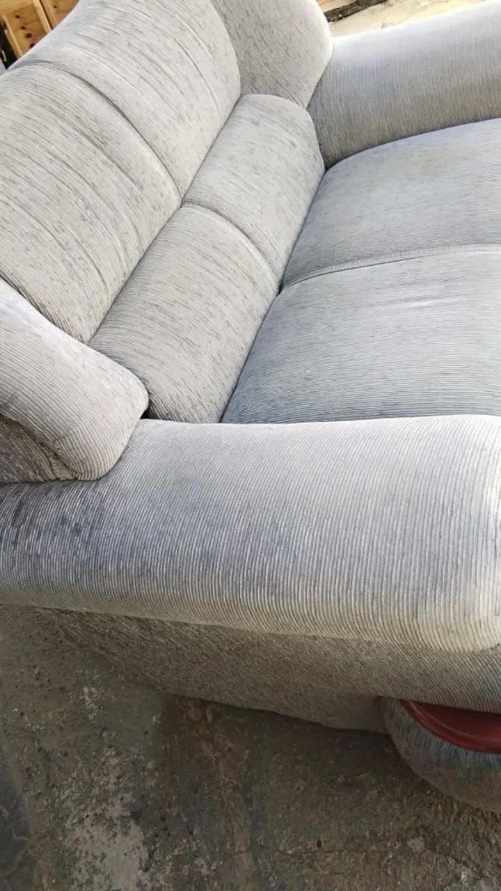 1 sofa entrego. Uberlândia.  - Foto 5