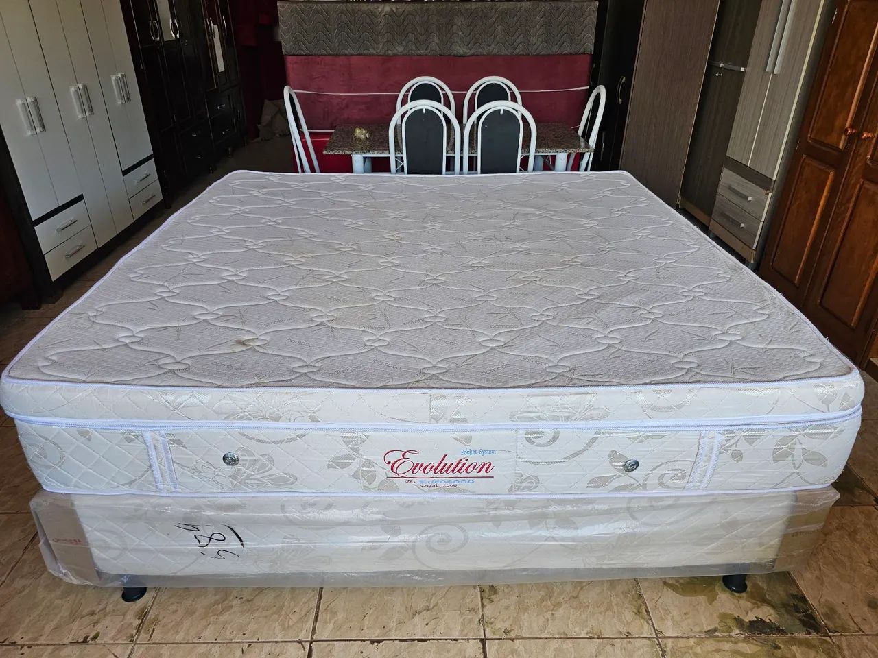 Cama box super king Molas ensacada usada