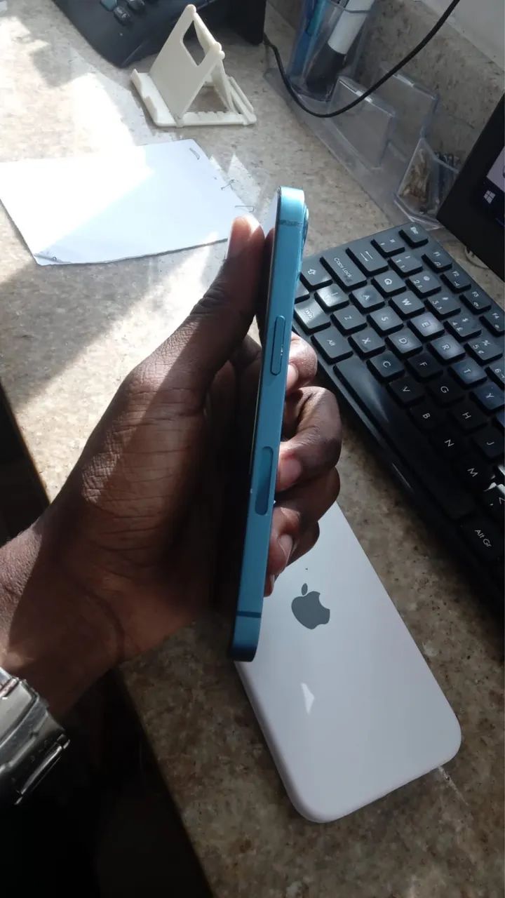 iPhone 13 