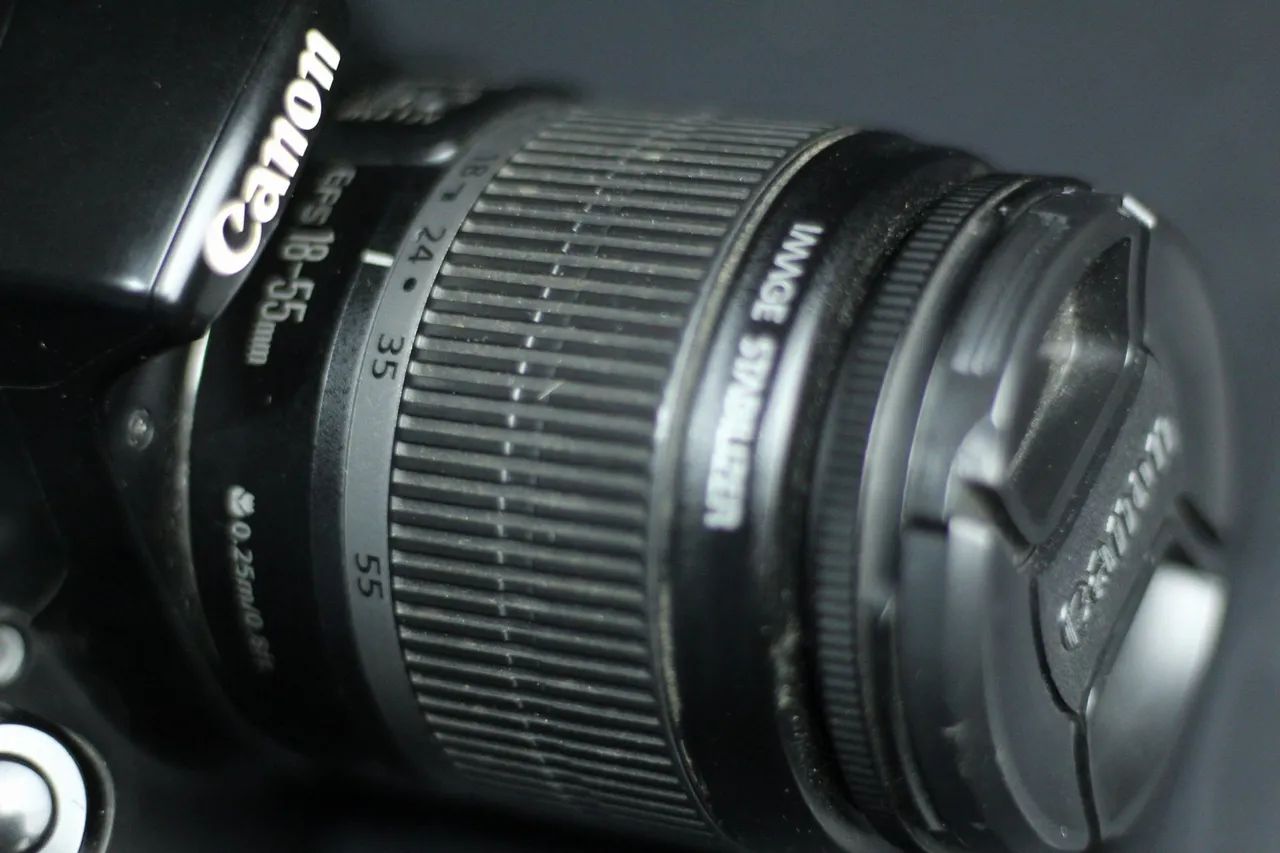 Canon EOS Rebel t3 + lente 18-55mm (Funcionando) - Foto 3