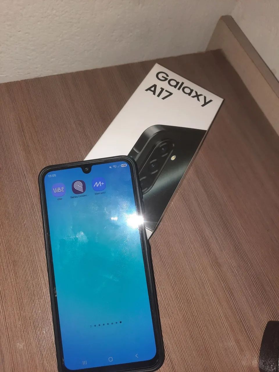 Vendo Samsung A17. 700 reais - Foto 2