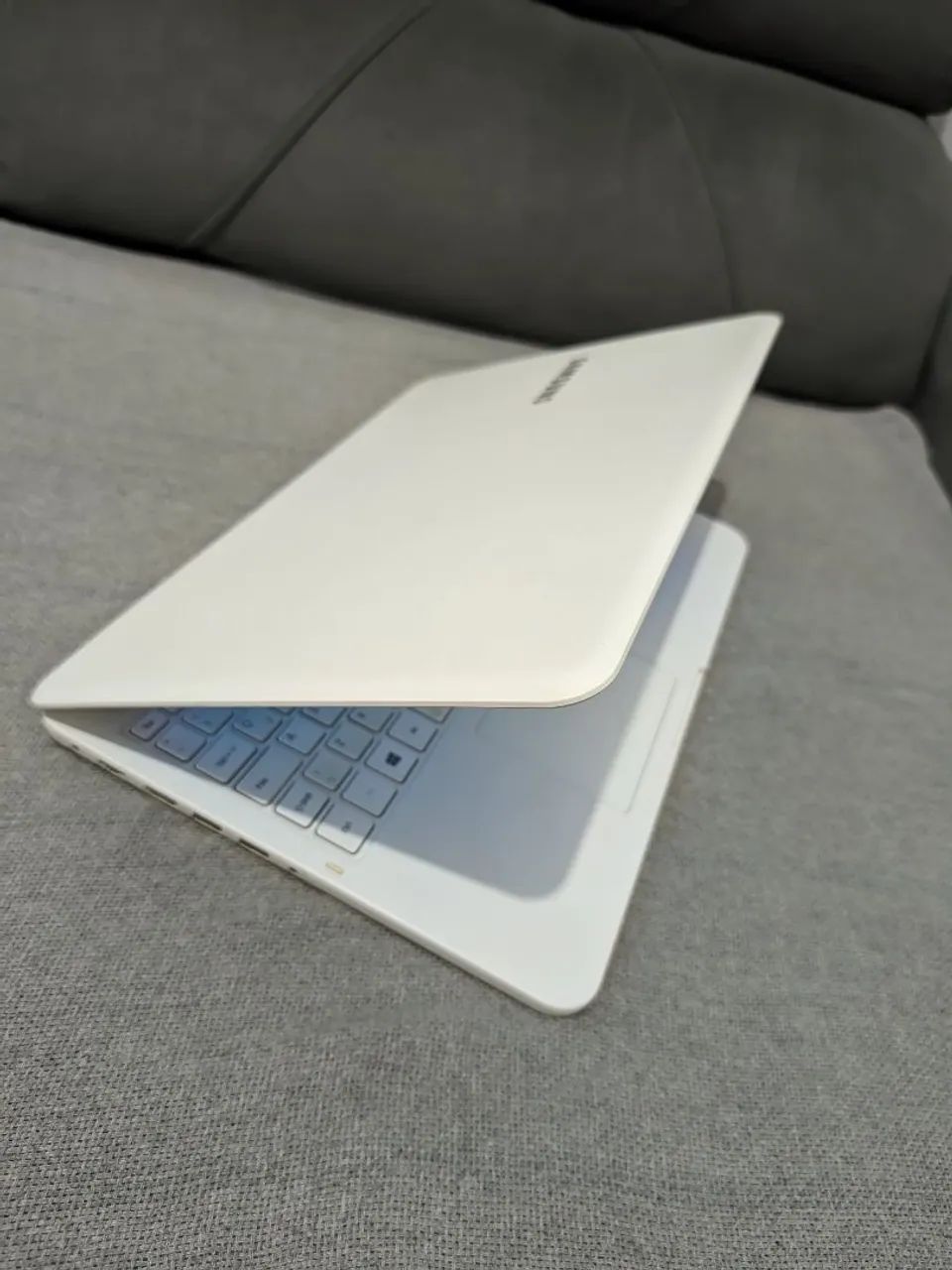 Vendo notebook Samsung 