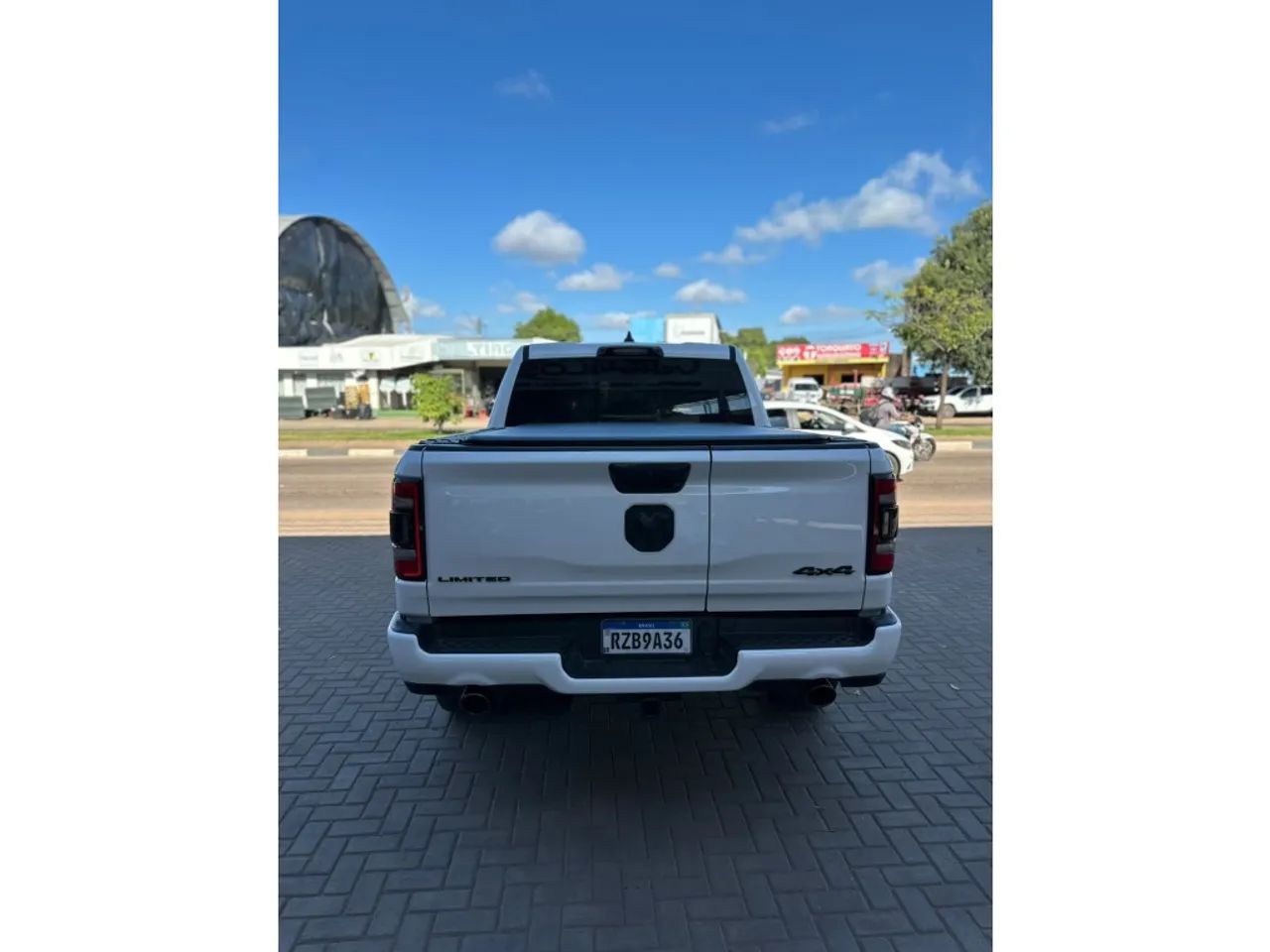 Ram 1500 Limited 5.7 CD 4X4 Aut. 2024 - Foto 5