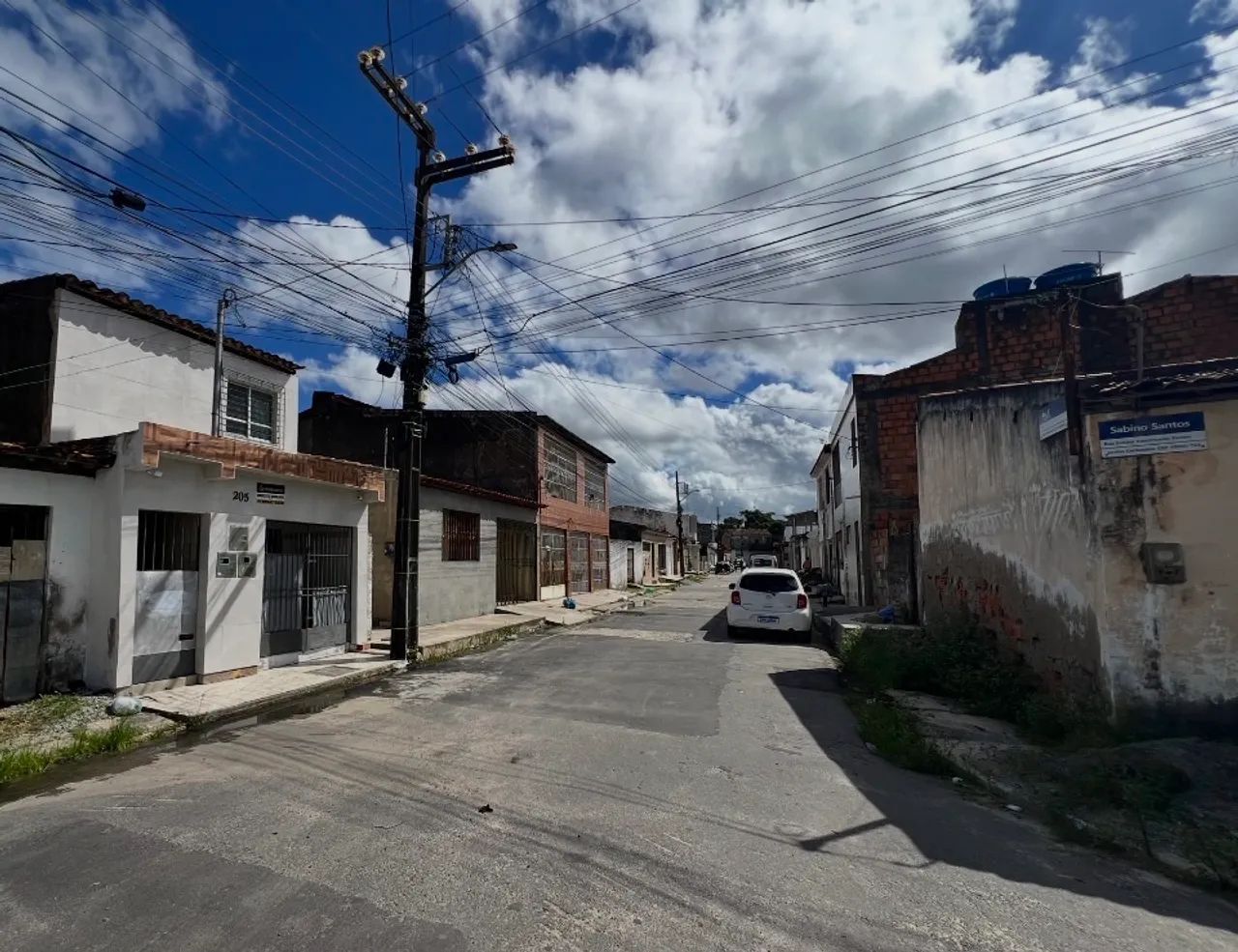 Vendo casa com dois pavimentos  - Foto 3