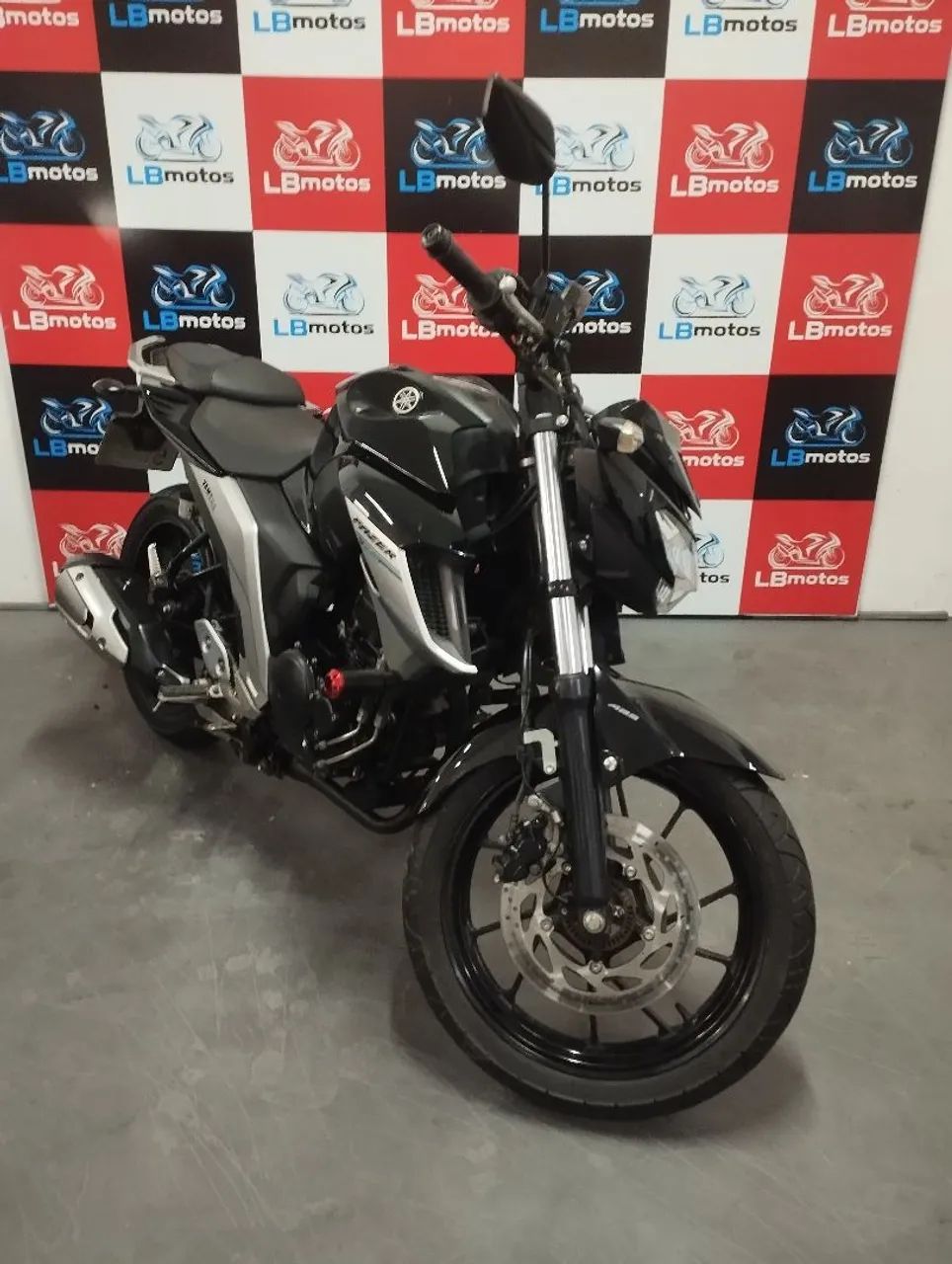 Fazer FZ 25 