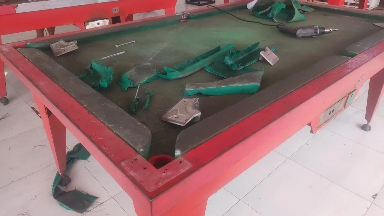 troca de pano de sinuca, e venda acessórios em geral. valor 300