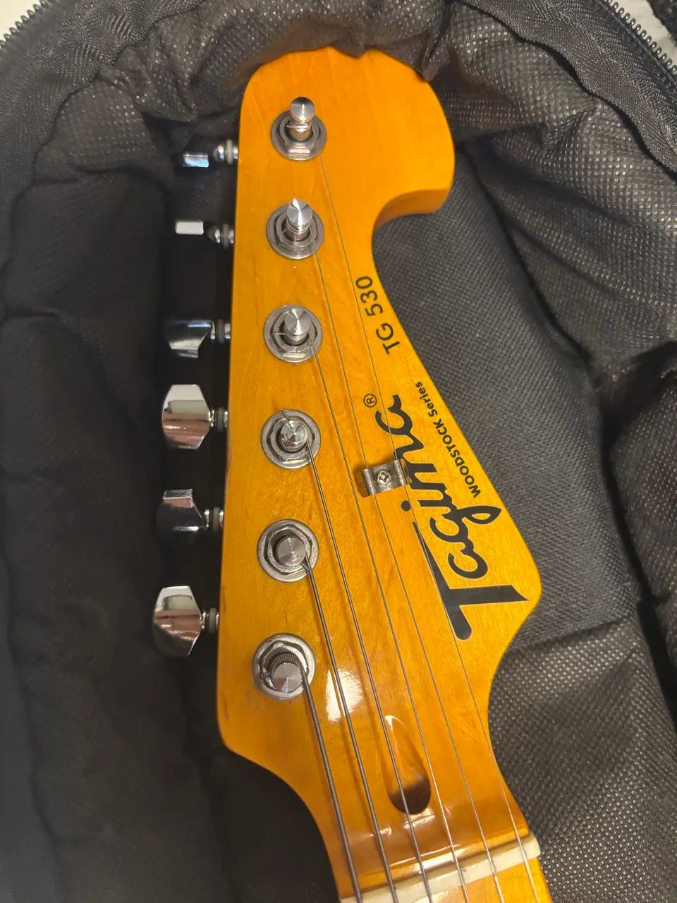 Guitarra Tagima