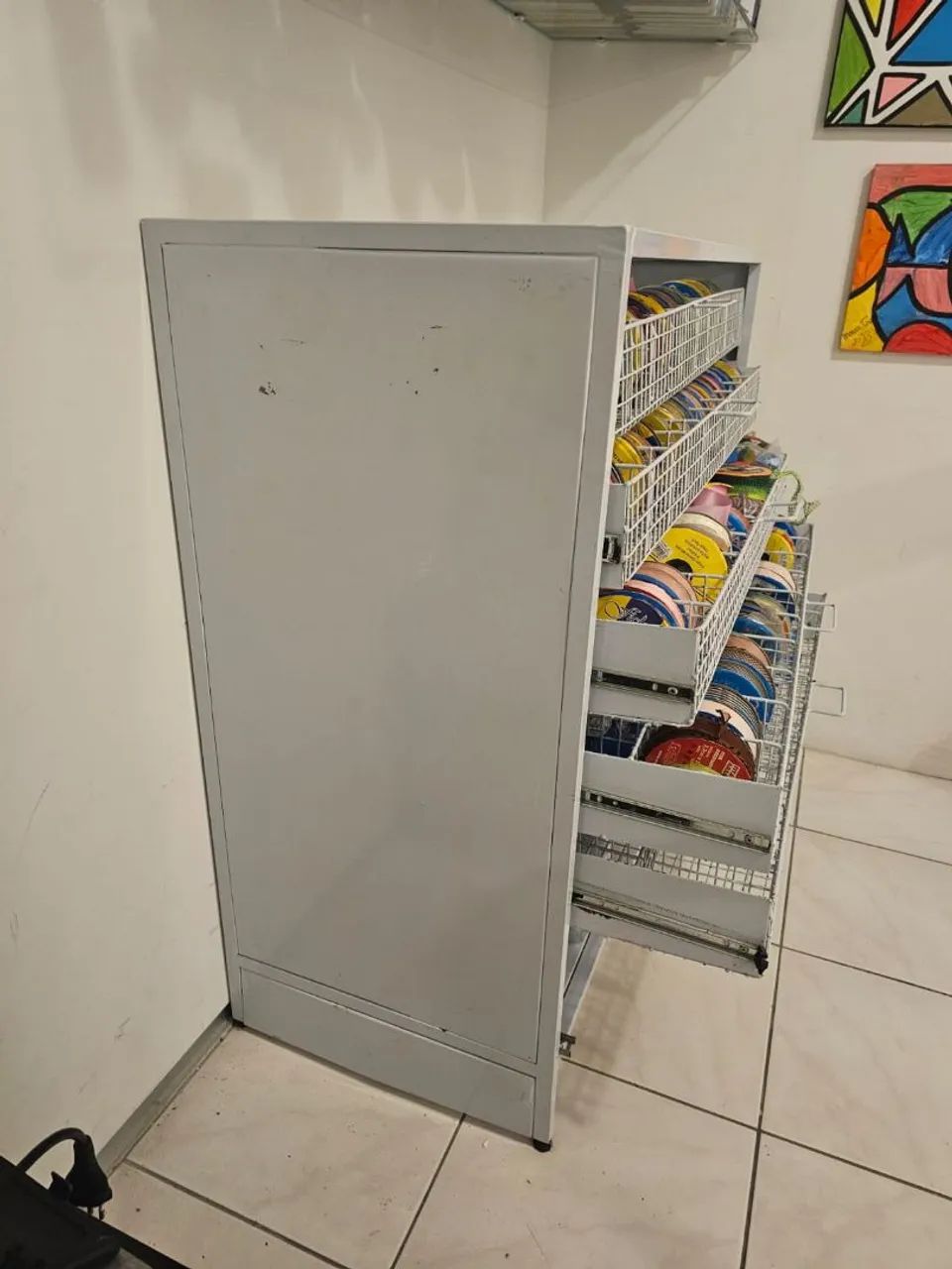 Pratileira para fitasd e laços  - Foto 5