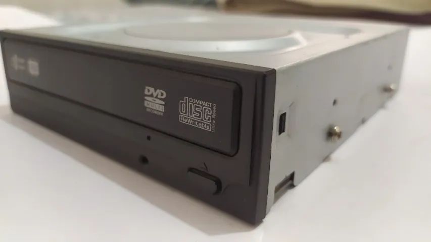 Leitor e Gravador de CD/DVD