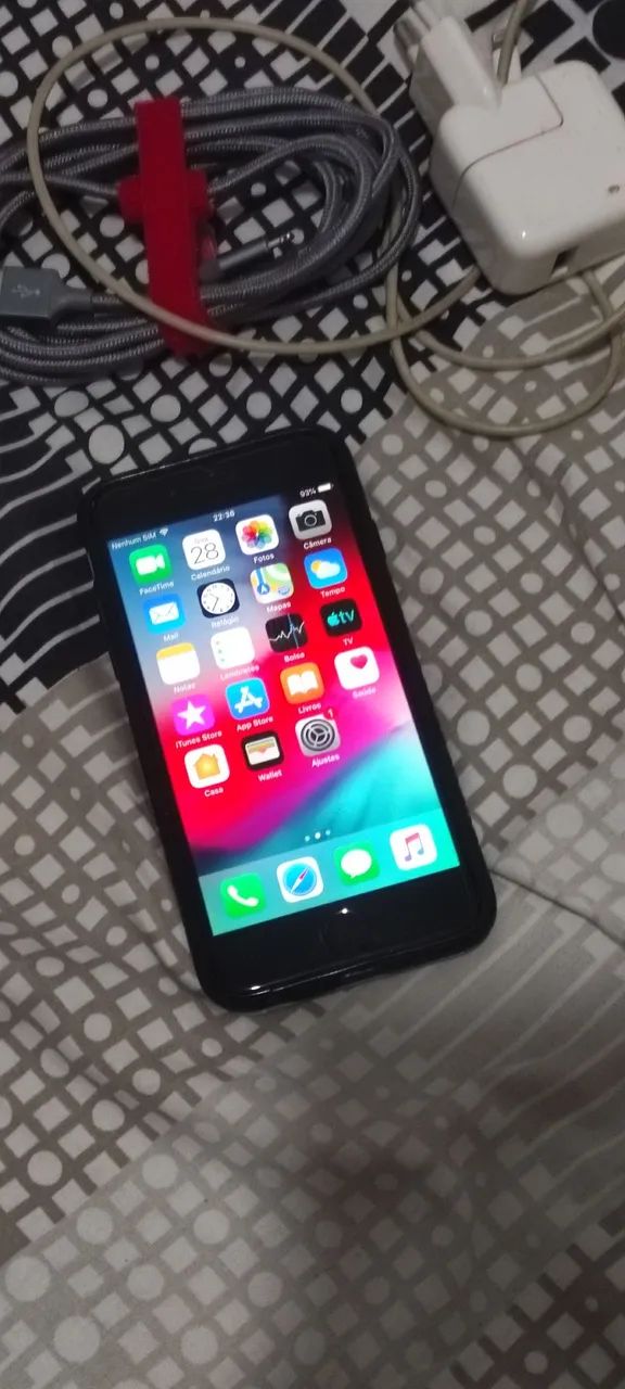 iPhone 6 - VENDO / TROCO