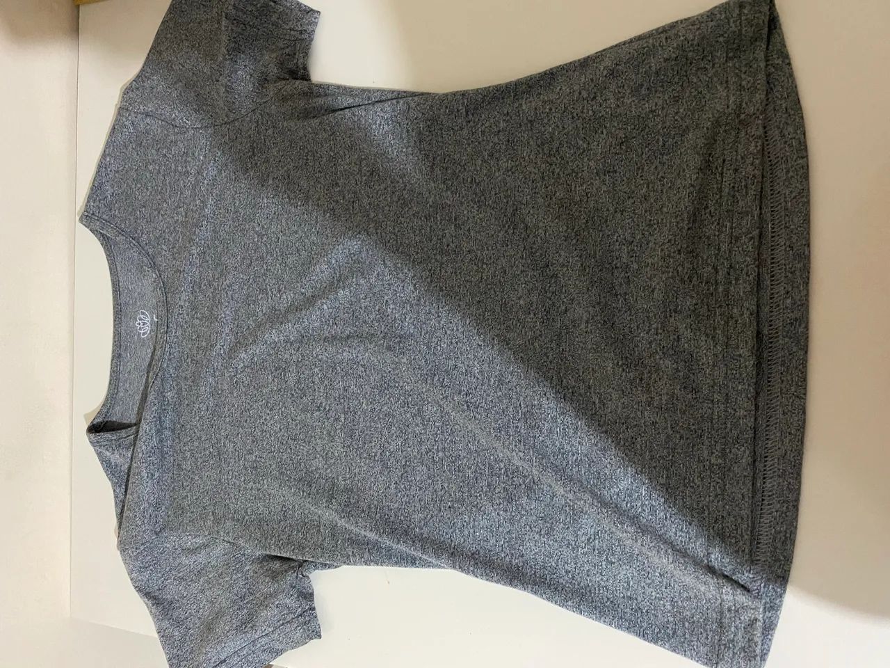 Blusinha cinza casual