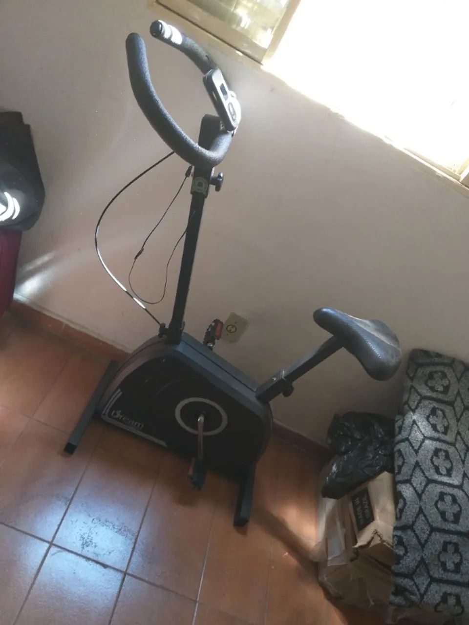 Bicicleta  de exercícios 