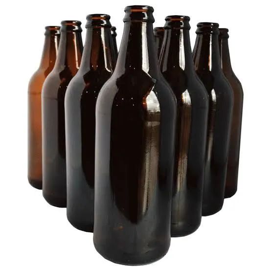 Garrafas 600ml e litrão vazio