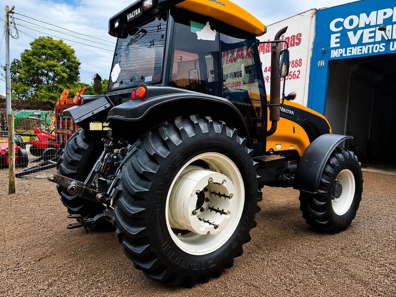 TRATOR VALTRA BM110 - Foto 2