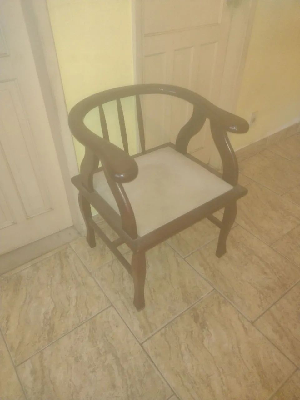 Cadeira decorativa para Sala.