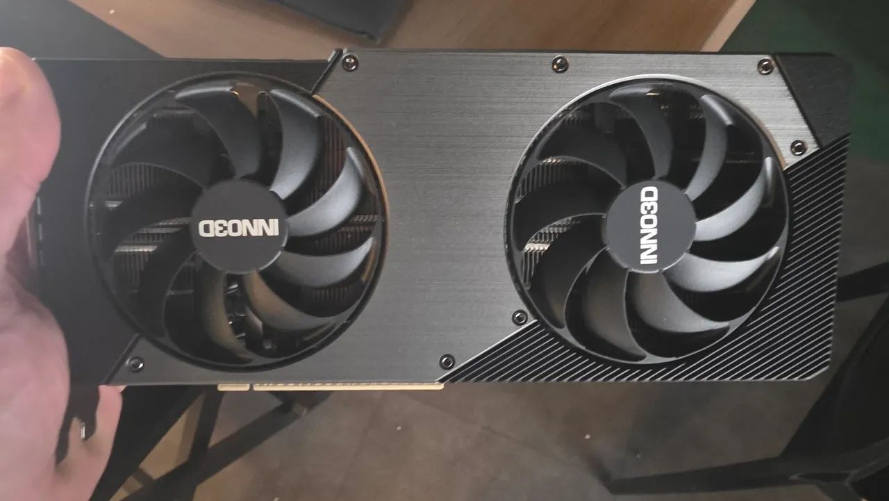 RTX 5070 12GB Geforce - Foto 2