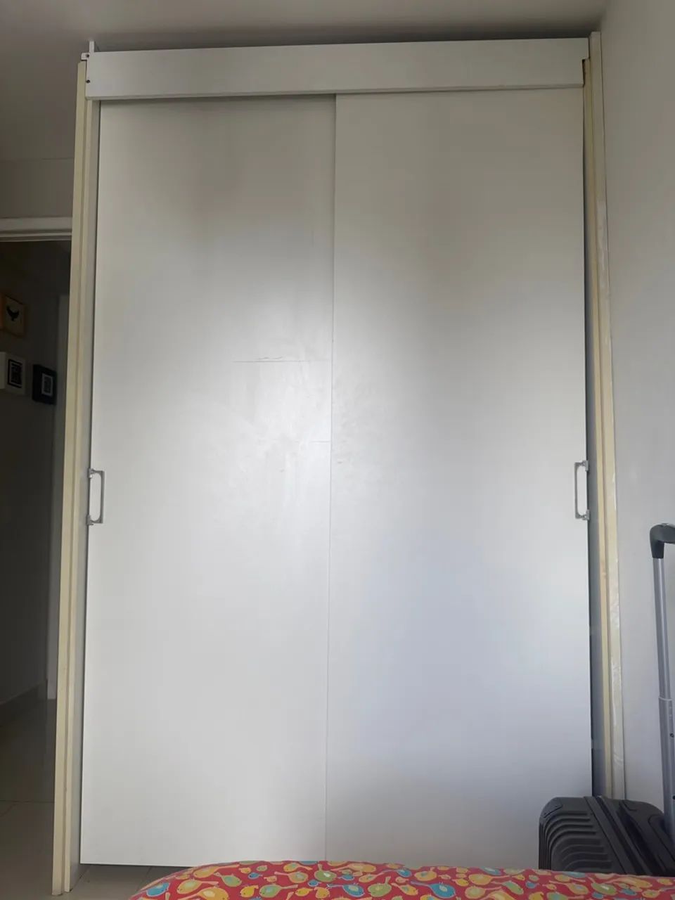 Guarda roupa duas portas