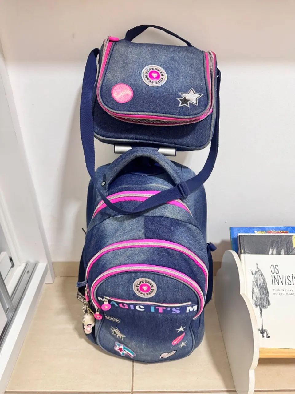 Kit Mochila Lancheira Yupe Rodinha Escolar Espaçoso Azul/rosa - Foto 2