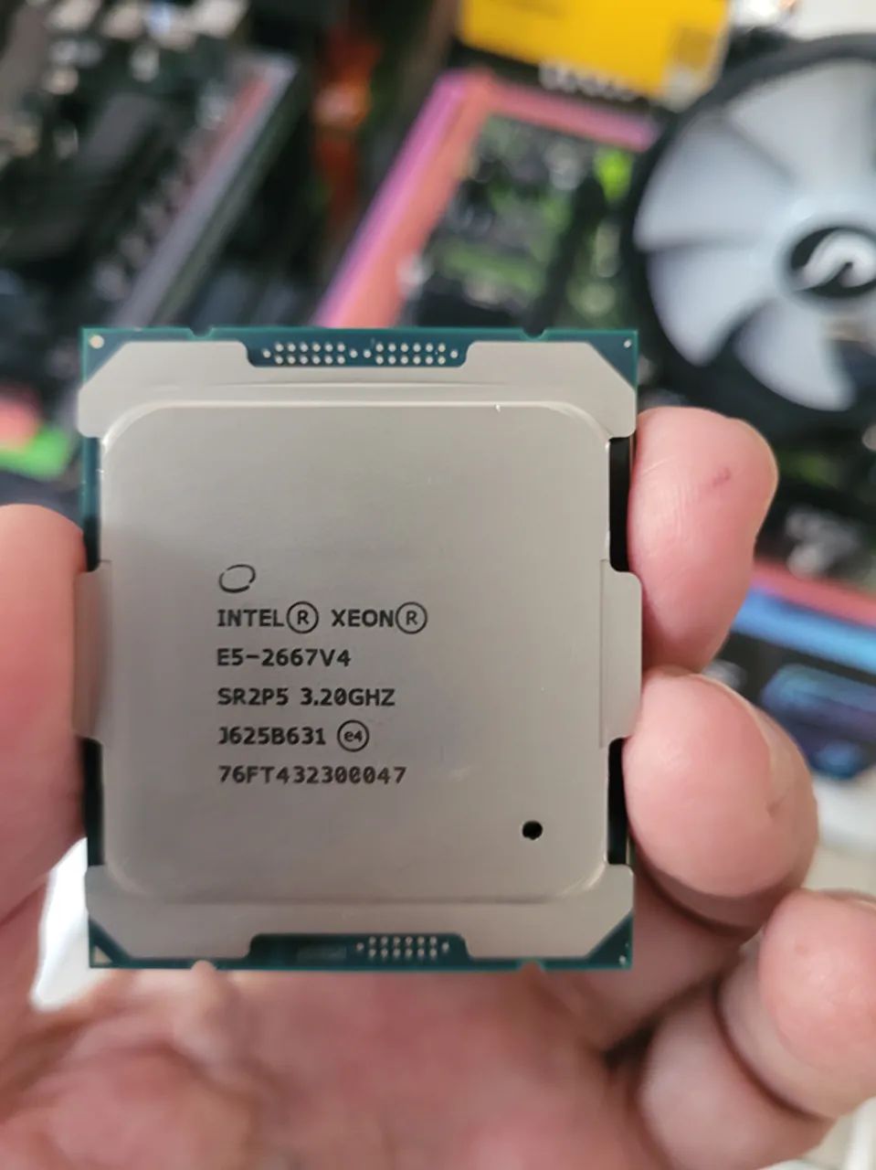 Processador Xeon E5-2667 v4 (O melhor Xeon para JOGOS) - Foto 4