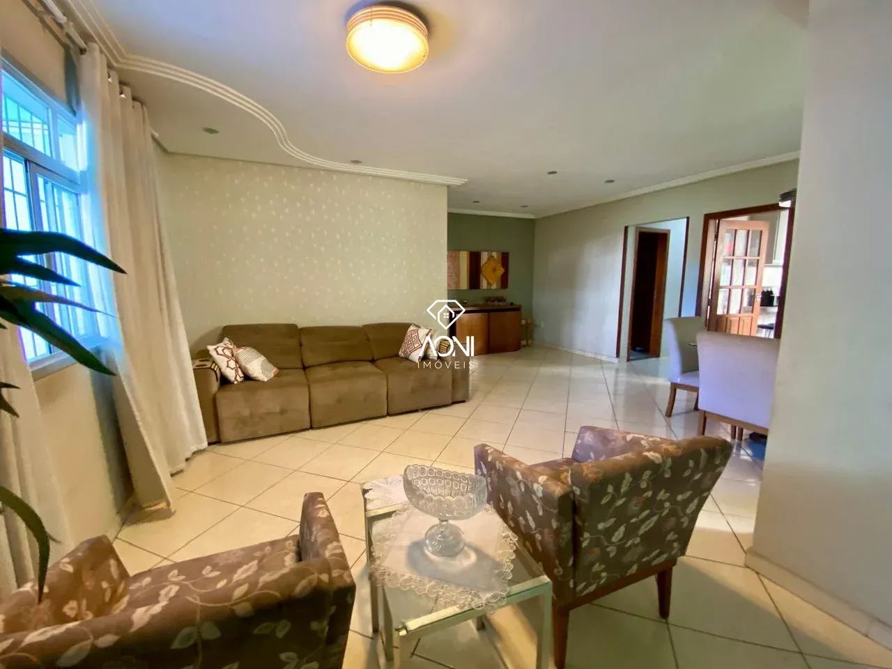 Casa com 7 Quartos para alugar, 420m² - Centro de Vila Velha REF: 557 - Foto 2