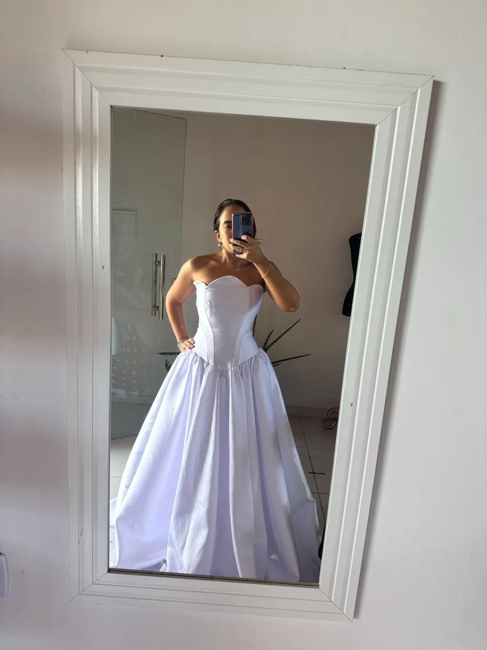 VESTIDO DE NOIVA- nunca usado - Foto 2