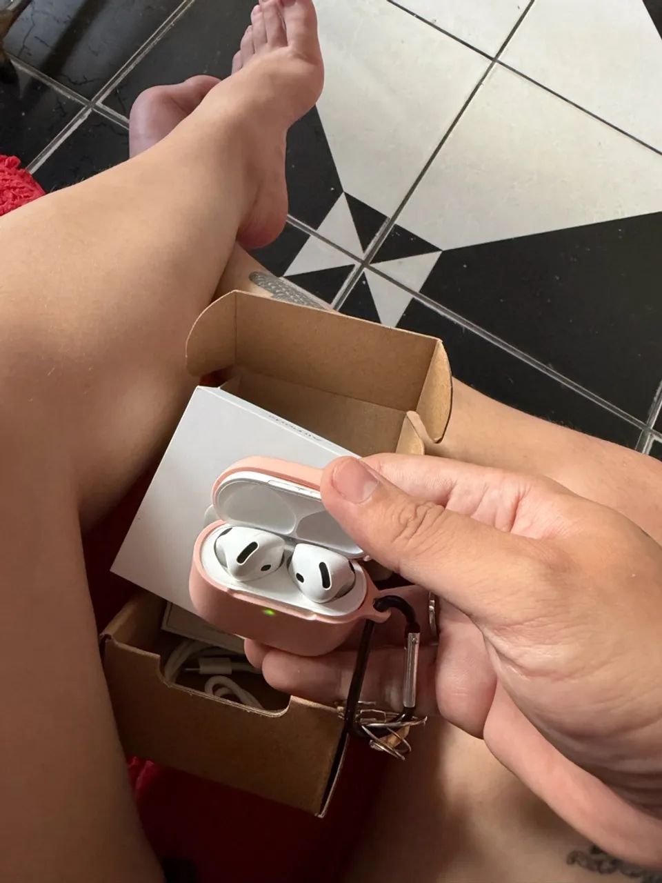 AirPods 4 (Cancelamento) - Foto 2