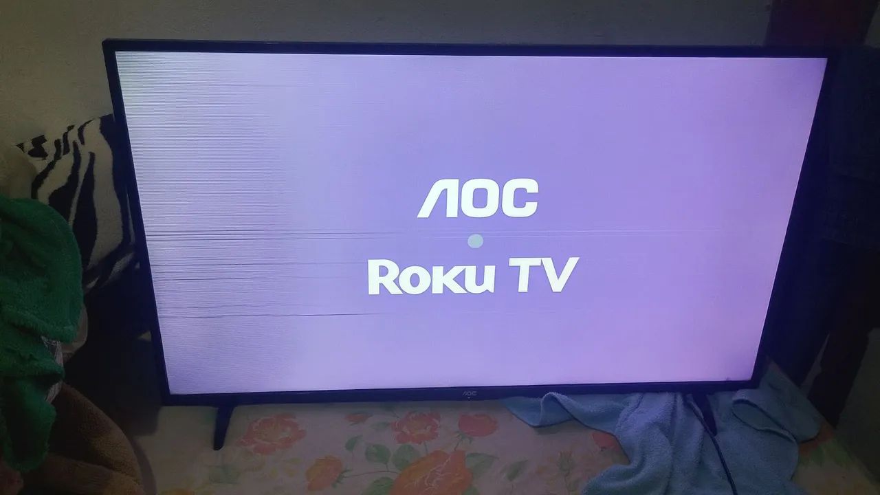 Vendo TV smart 43 polegadas Roku funcionando perfeitamente  - Foto 2