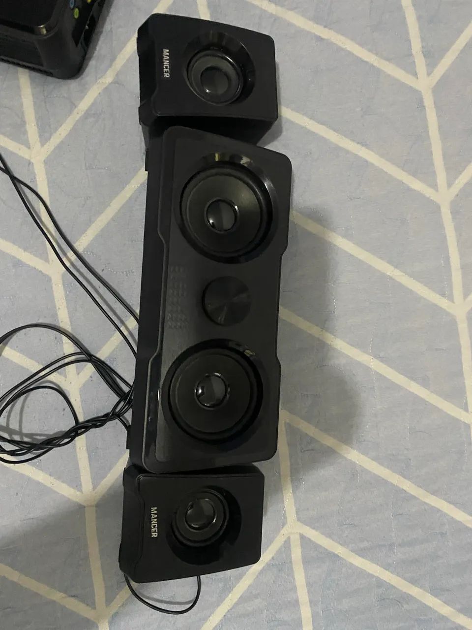 Projetor Benq + caixa de som Mancer - Foto 2