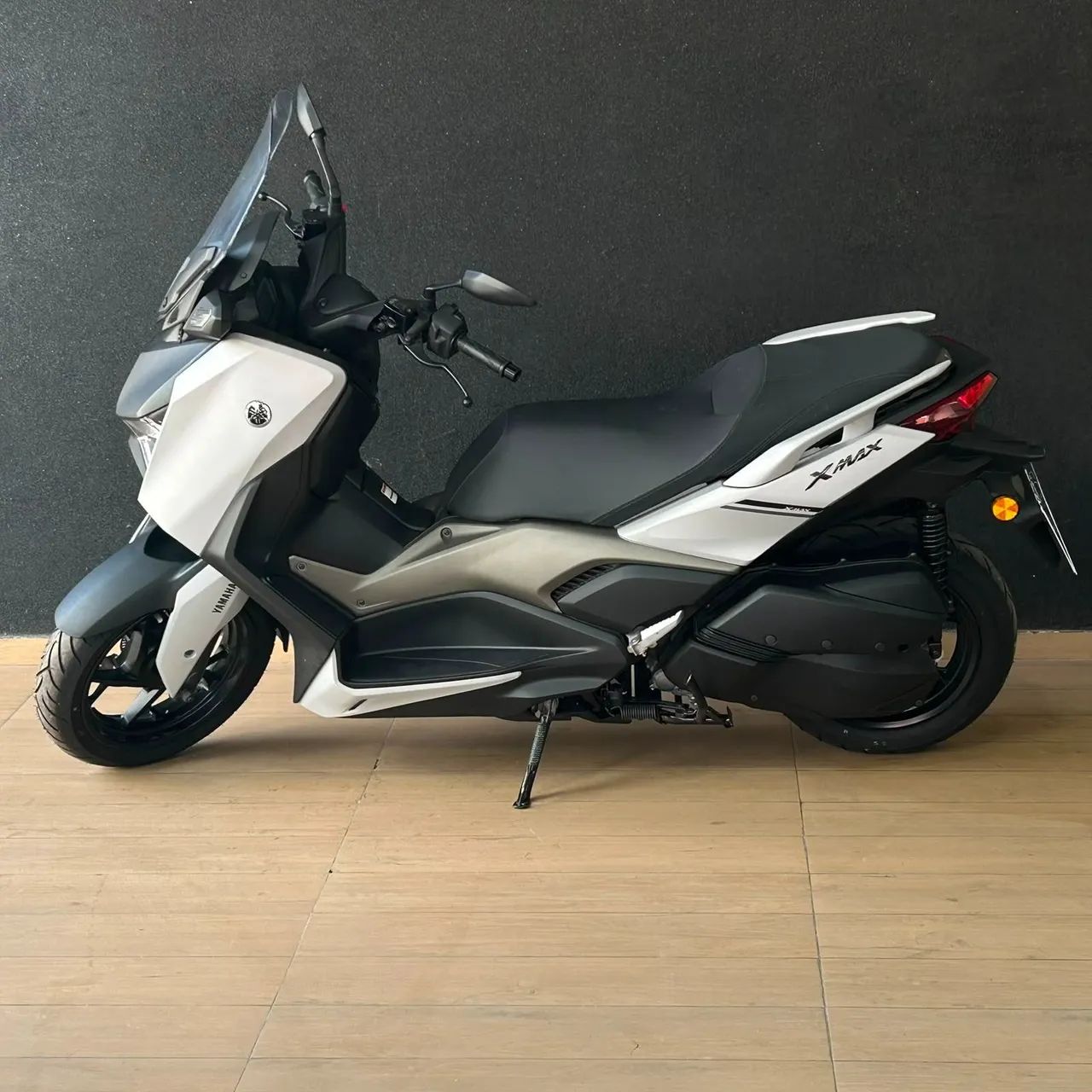 YAMAHA XMAX 250 CC 2025 - Foto 3
