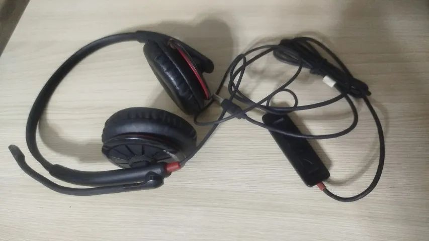 Plantronics C320 Headset Blackwire - NOVO 