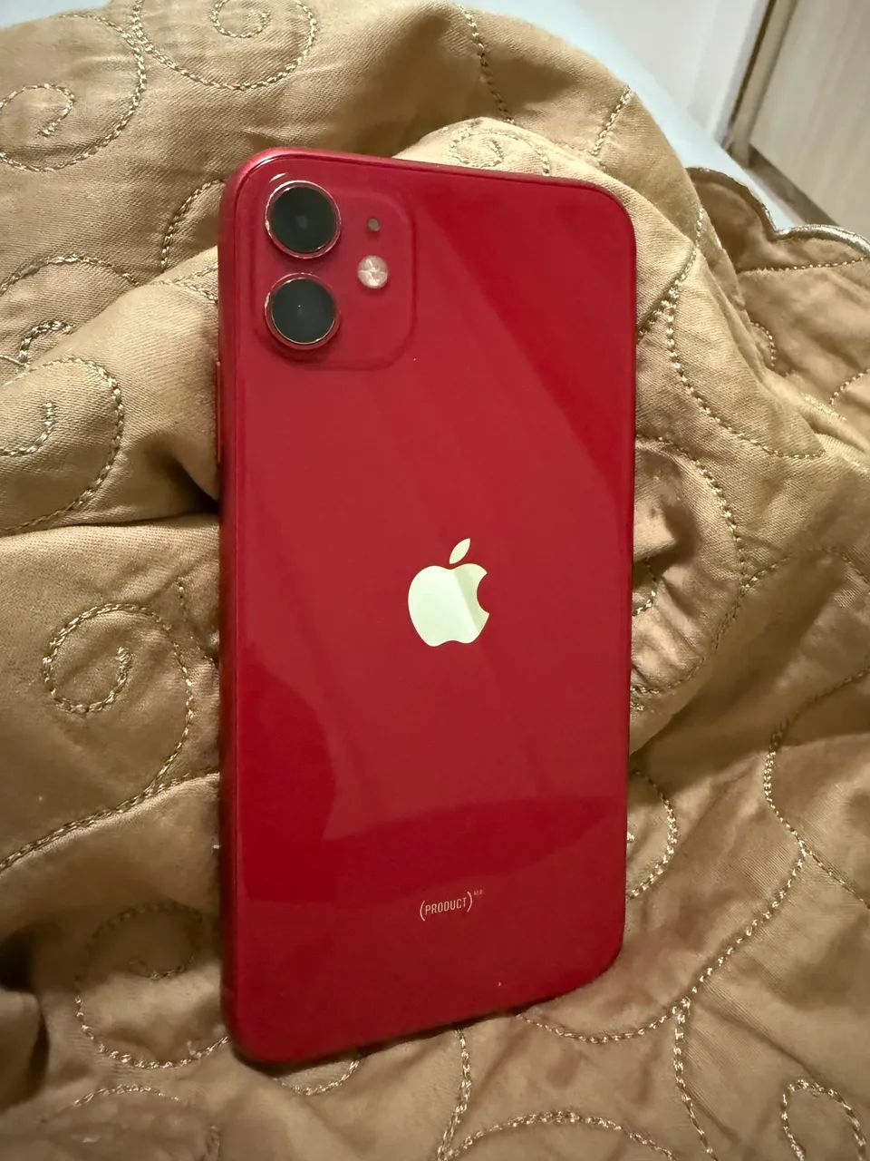 iPhone 11 64GB vermelho