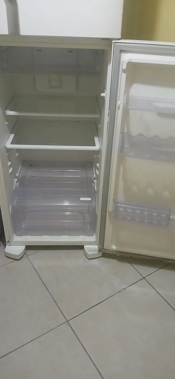 Geladeira eletrolux - Foto 3
