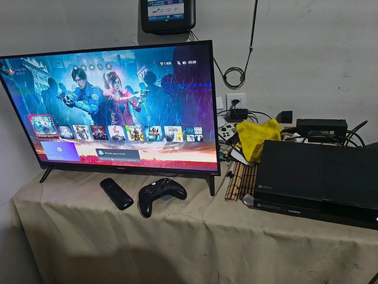 Xbox one com um controle  - Foto 5