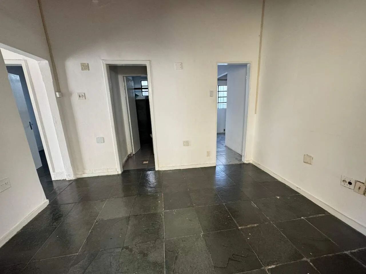 CASA PRÓXIMO ACADEMIA DA PM - Foto 3